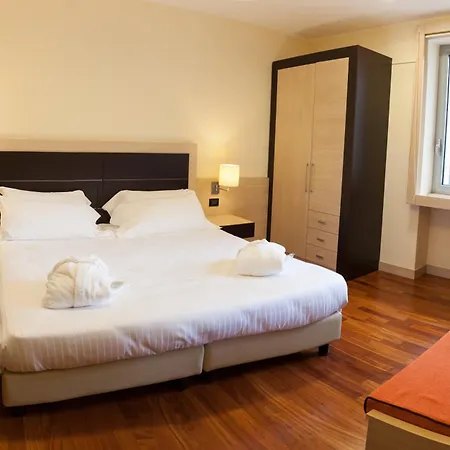 Bv President Hotel Rende