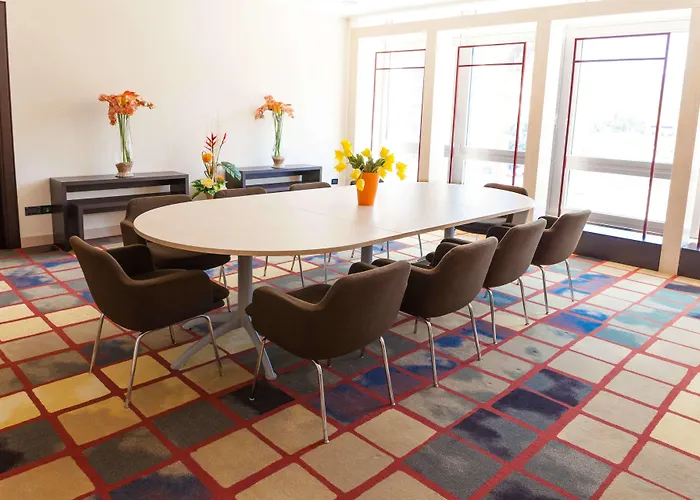 מלון Bv President