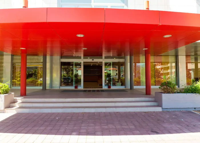 מלון Bv President רנדה