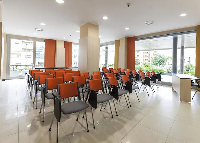 מלון Bv President רנדה