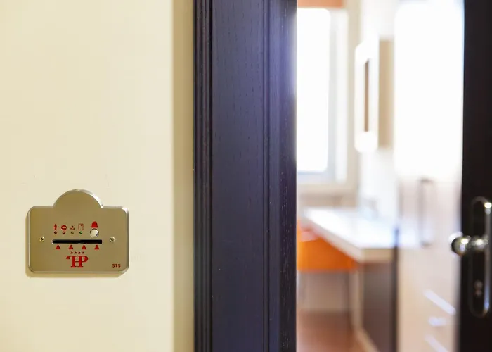 מלון Bv President 4*