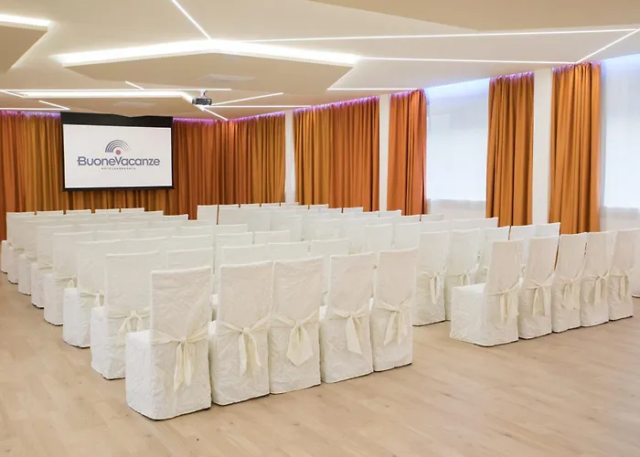 Bv President מלון